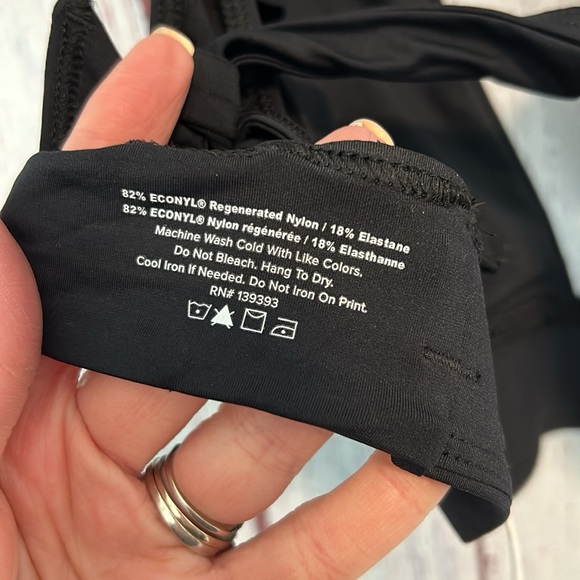 NWT Everlane The Triangle Bikini Top - Picture 8 of 9